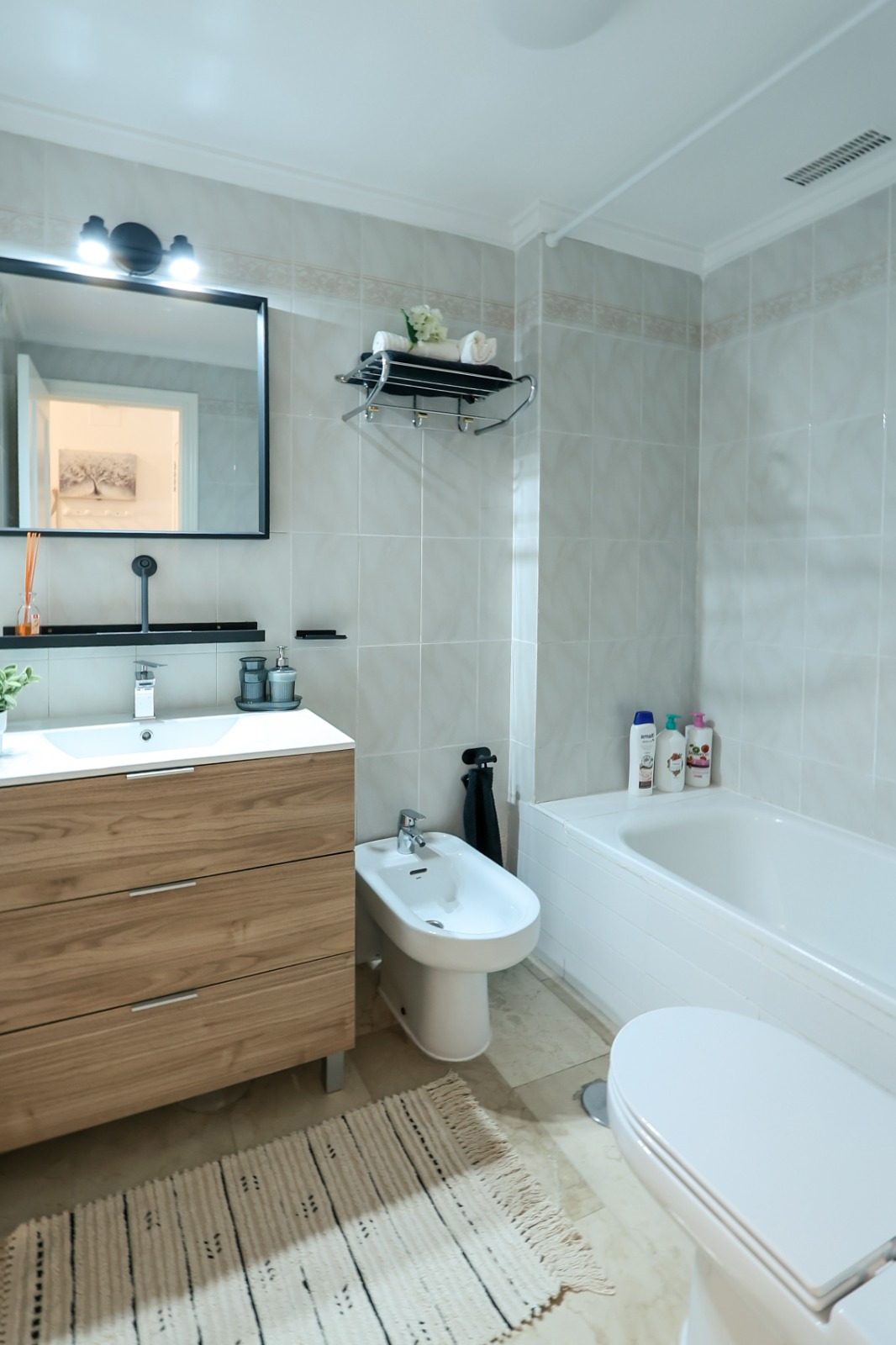 Beachside Studio (28m2) for Rent – Just 50 Meters from the Sea! 🏖️ — Torrevieja — image 6