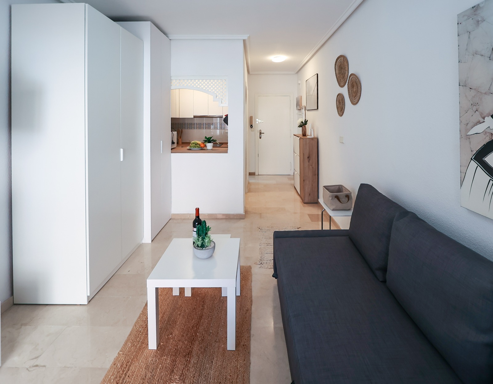 Beachside Studio (28m2) for Rent – Just 50 Meters from the Sea! 🏖️ — Torrevieja — image 7